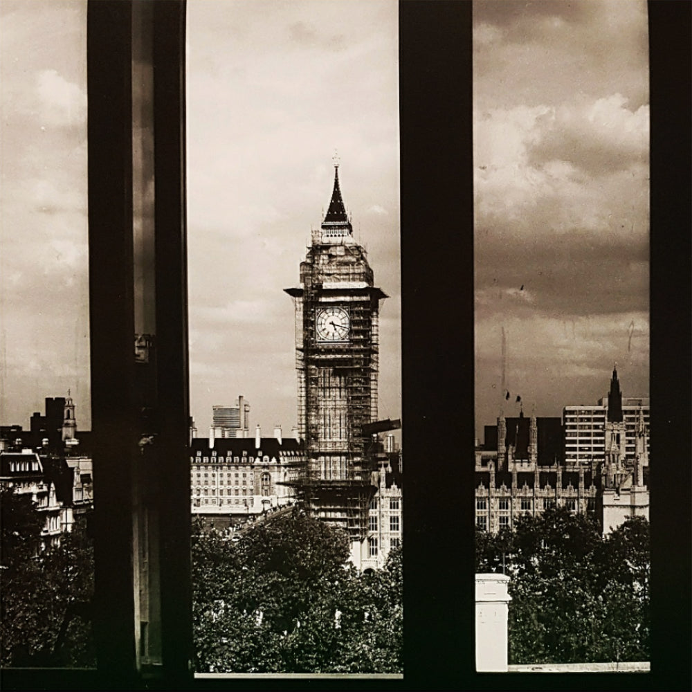 Big Ben Strikes an unusual pose