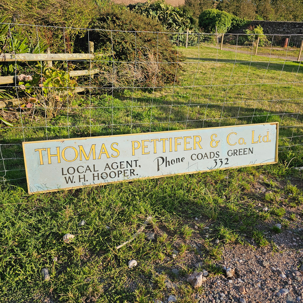 Thomas Pettifer & Co Sign