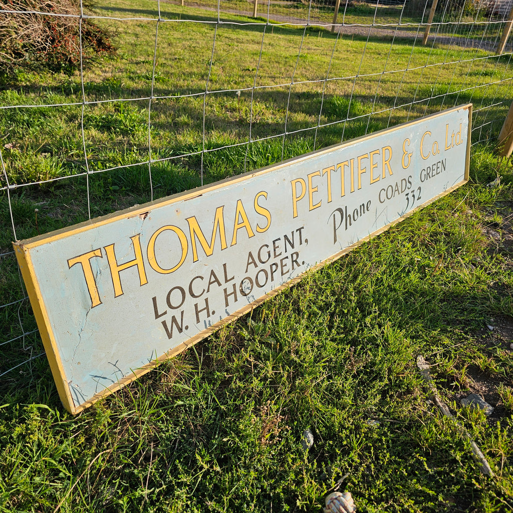 Thomas Pettifer & Co Sign