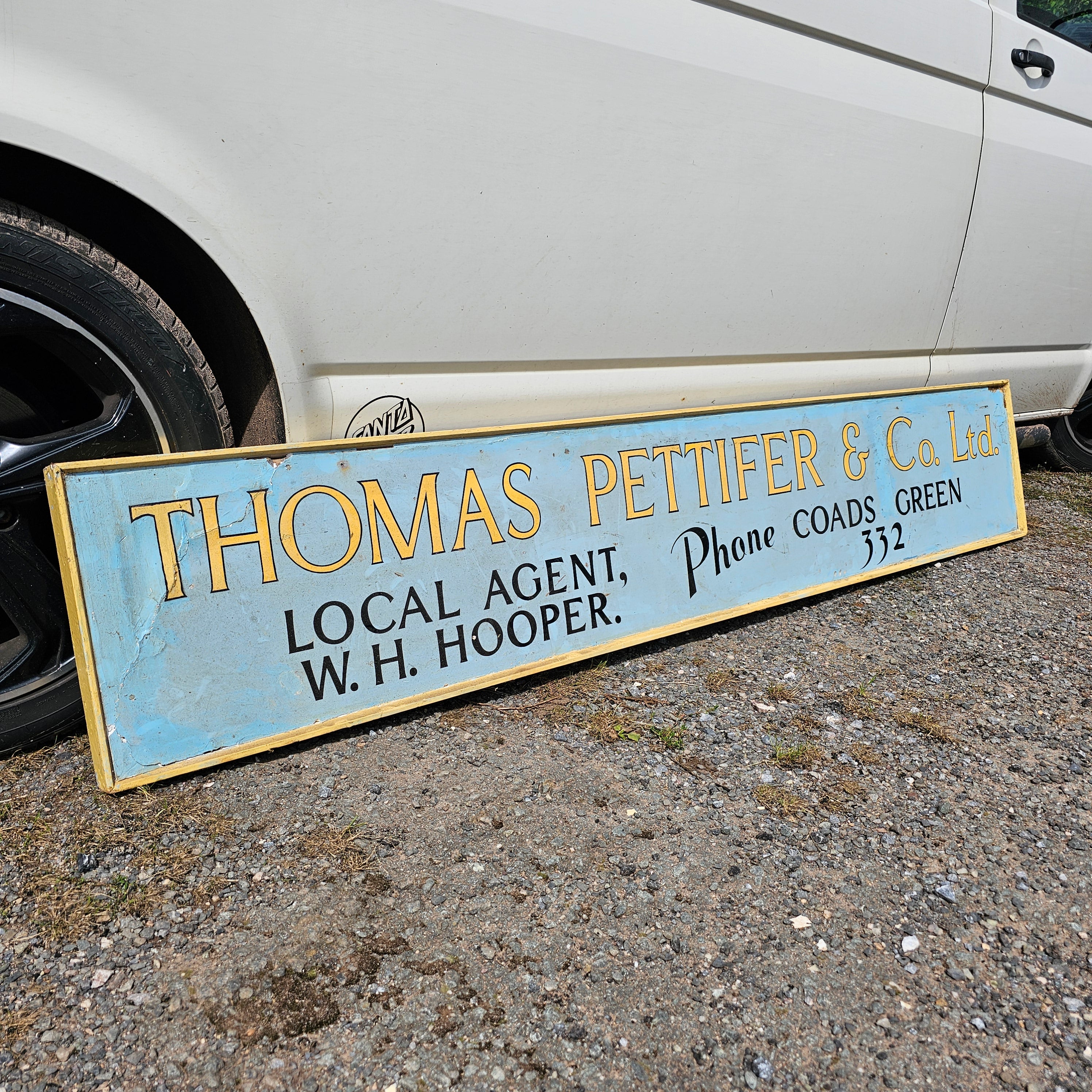 Thomas Pettifer & Co Sign